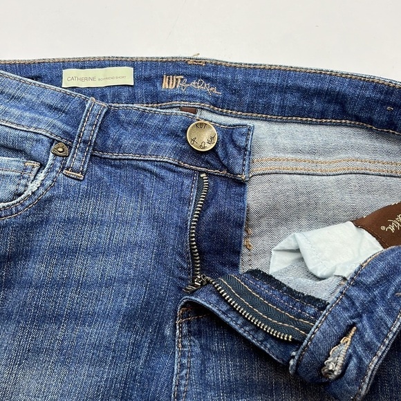 Kut From The Kloth Catherine Boyfriend Denim Short Size. 2 - Picture 16 of 16